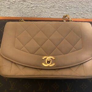 Authentic Vintage Chanel Diana Bag Light Brown Lambskin